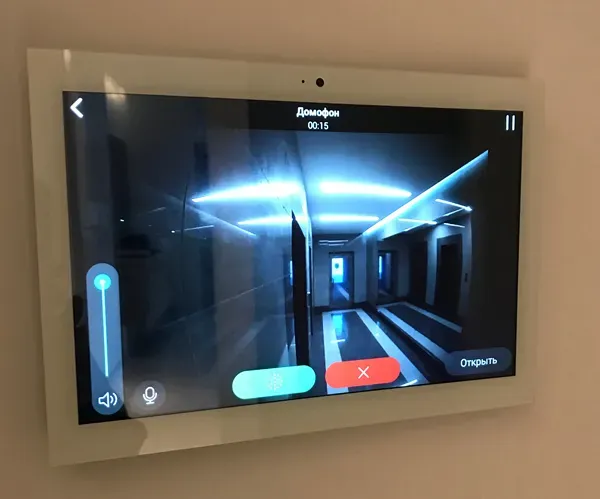 Video intercom call on the same touch panel